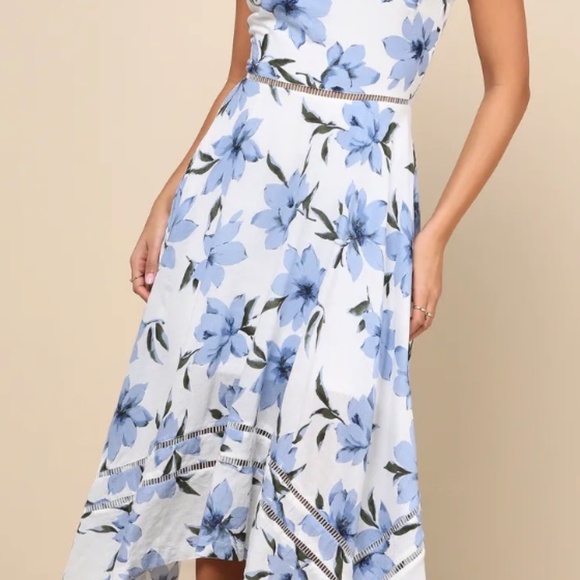 Lulus Zahara Blue And White Floral Print Midi Dress - Size M - Picture 2 of 3